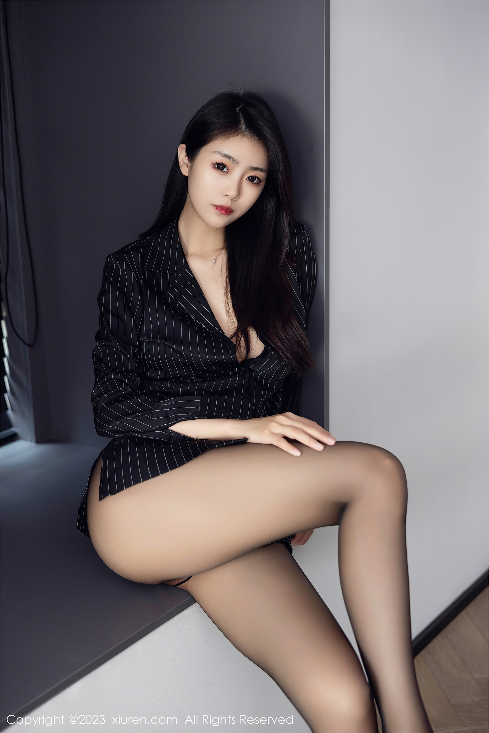 XiuRen秀人网  2023.05.05 NO.6677 可樂Vicky